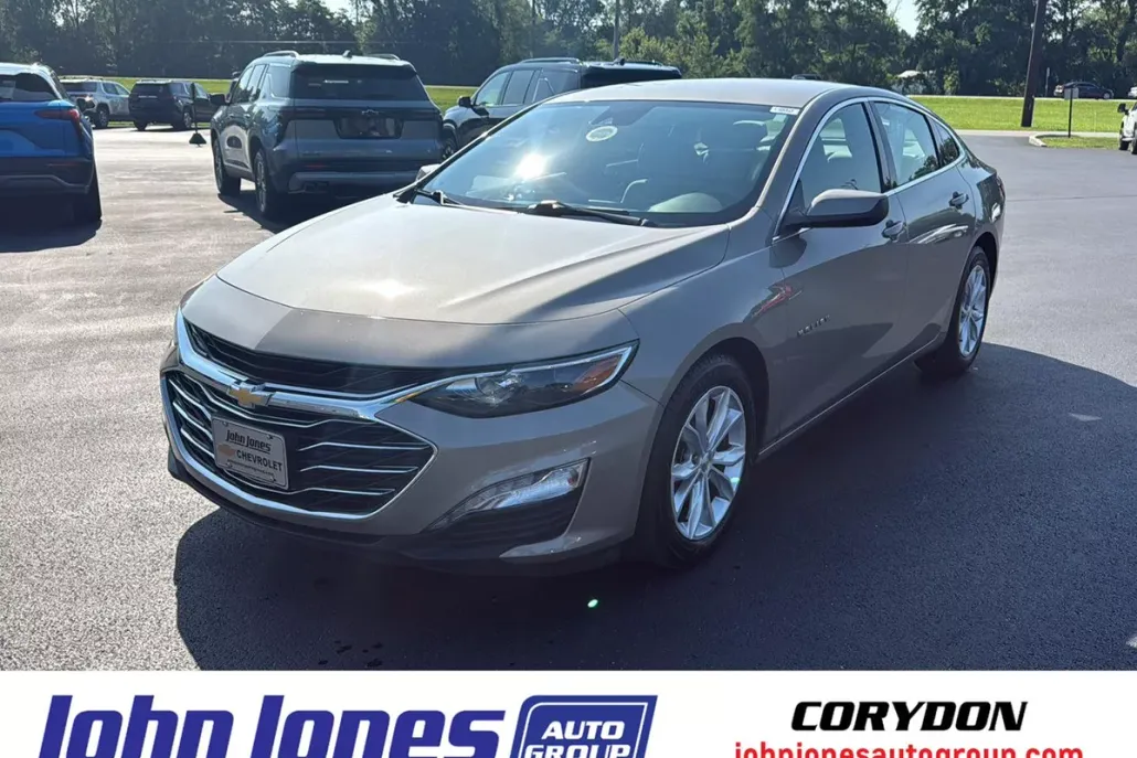 2023 Chevrolet Malibu 1LT photo 1