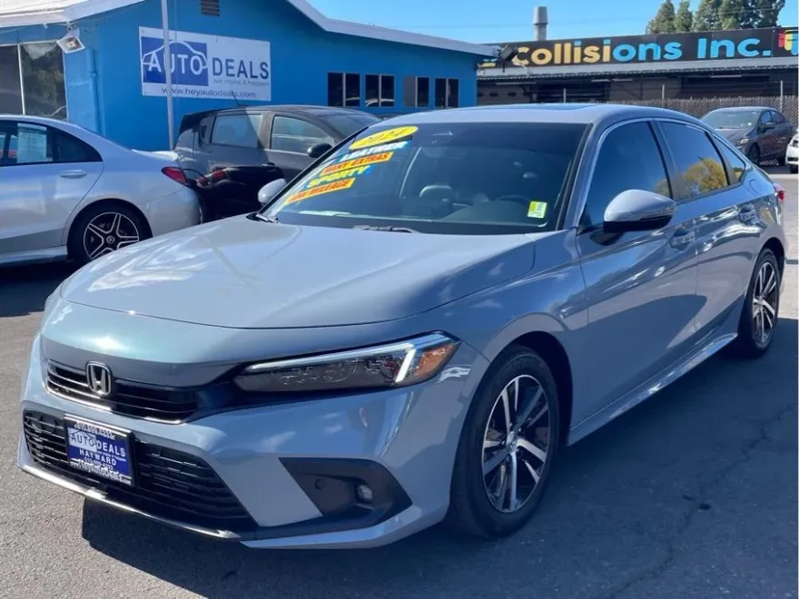 2024 Honda Civic Touring photo 1