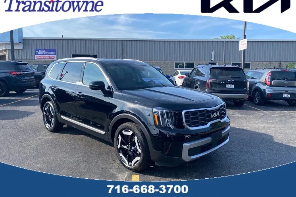 2023 Kia Telluride S photo 1