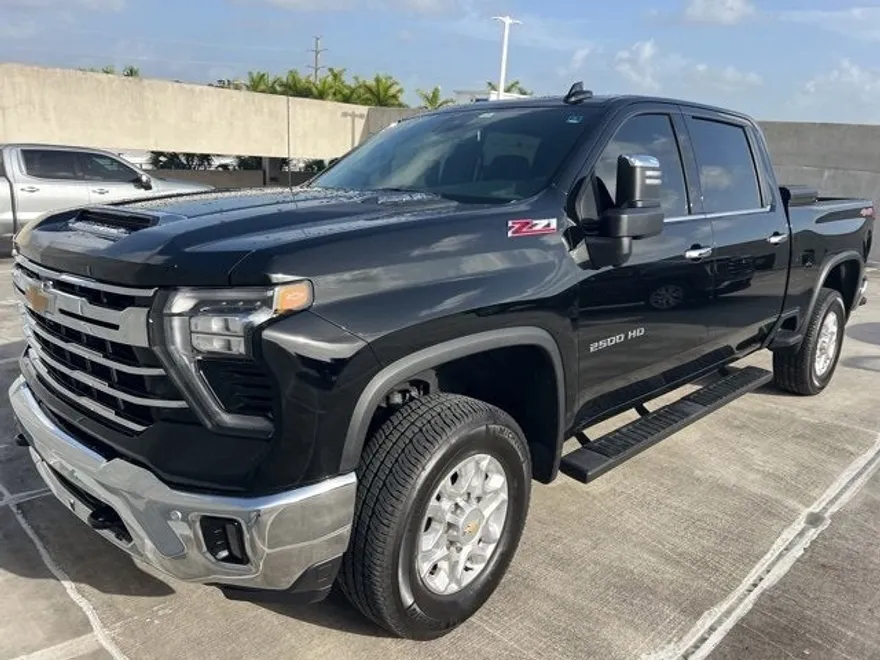 2024 Chevrolet Silverado 2500HD LTZ photo 1