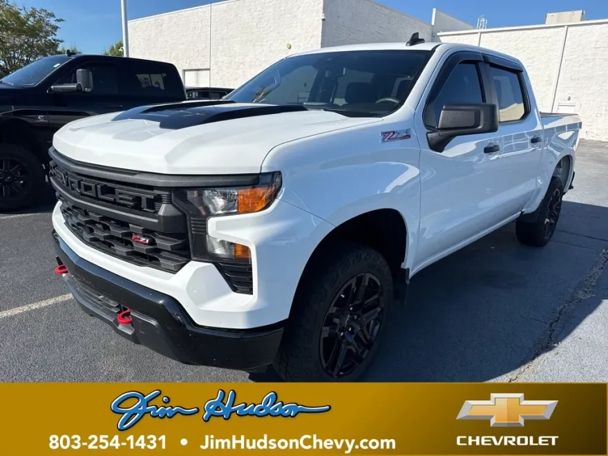 2023 Chevrolet Silverado 1500 Custom Trail Boss photo 1