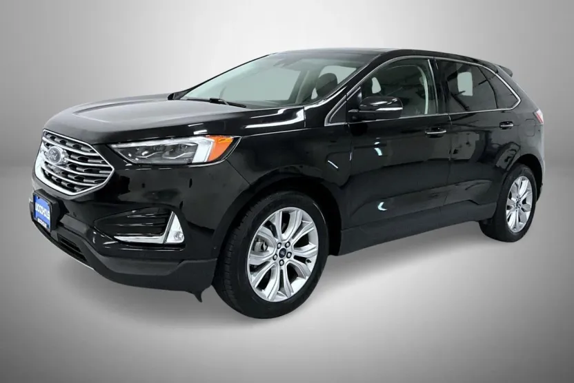 2019 Ford Edge Titanium photo 1
