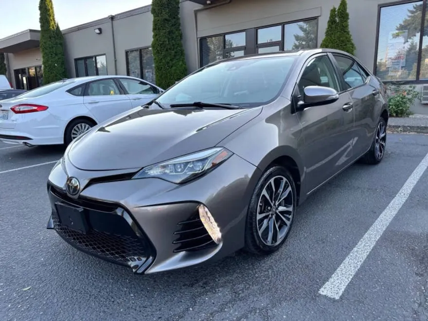 2018 Toyota Corolla XLE XSE photo 1