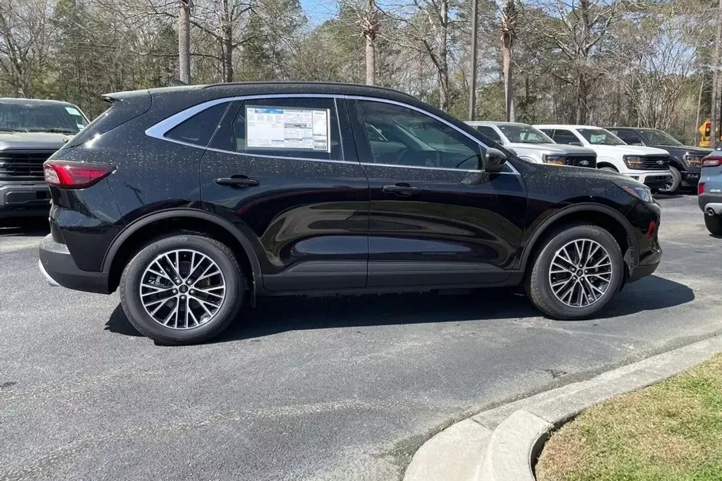 2025 Ford Escape Plug-In Hybrid Base photo 1