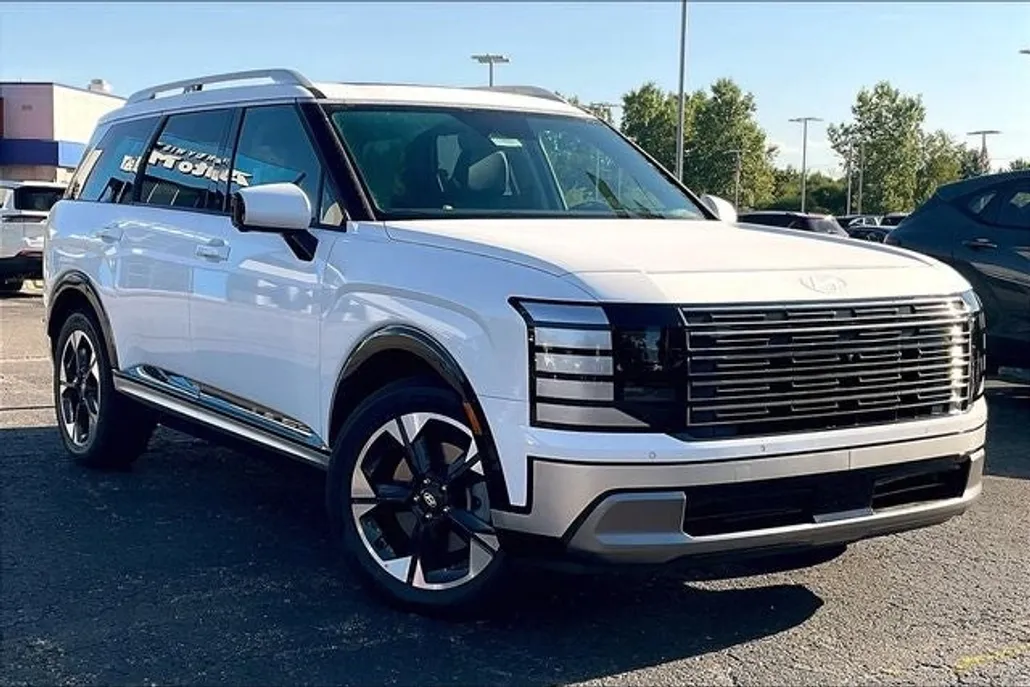 2026 Hyundai Palisade Limited photo 1