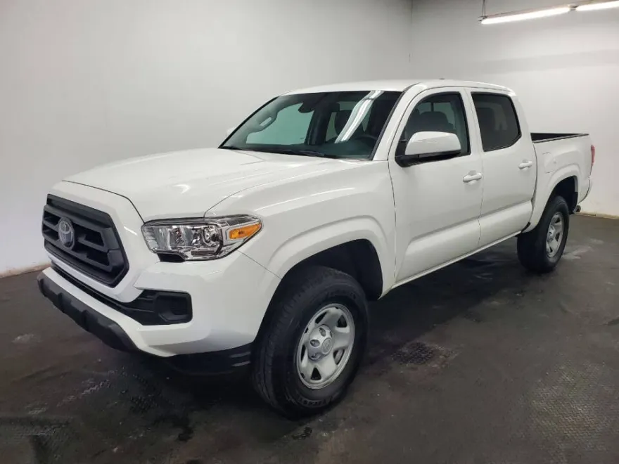 2022 Toyota Tacoma SR5 V6 photo 1