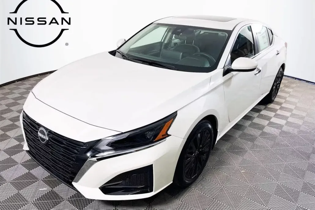 2025 Nissan Altima SV Special Edition photo 1