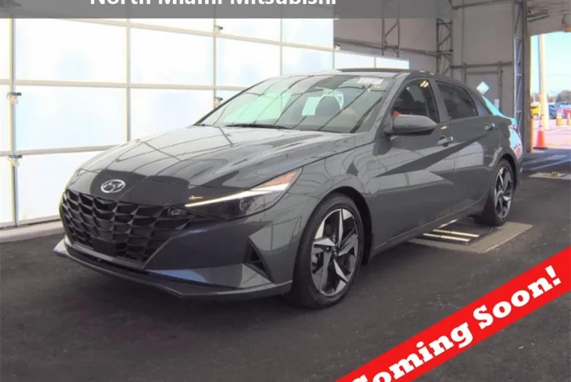 2023 Hyundai Elantra SEL photo 1