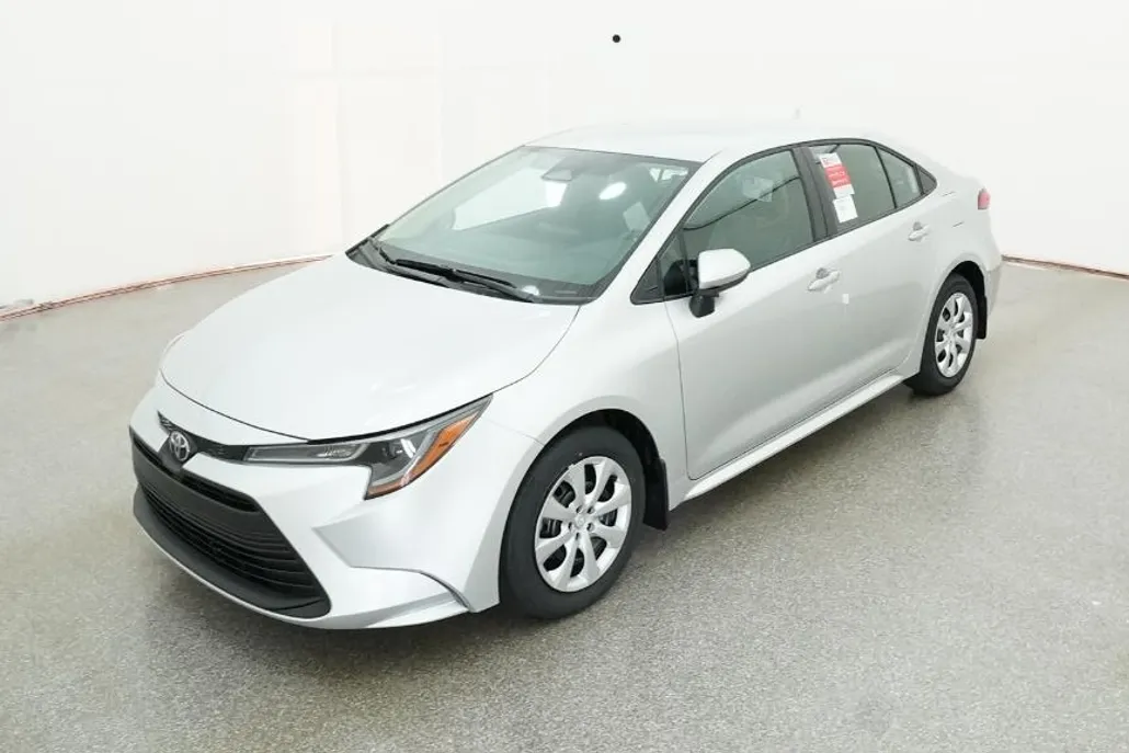 2026 Toyota Corolla LE photo 1