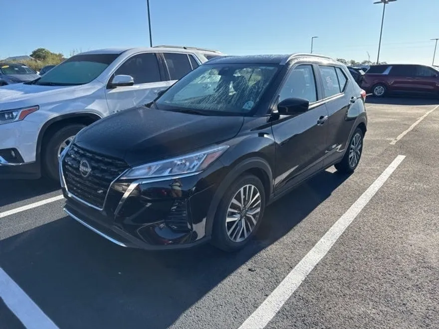 2024 Nissan Kicks SV photo 1