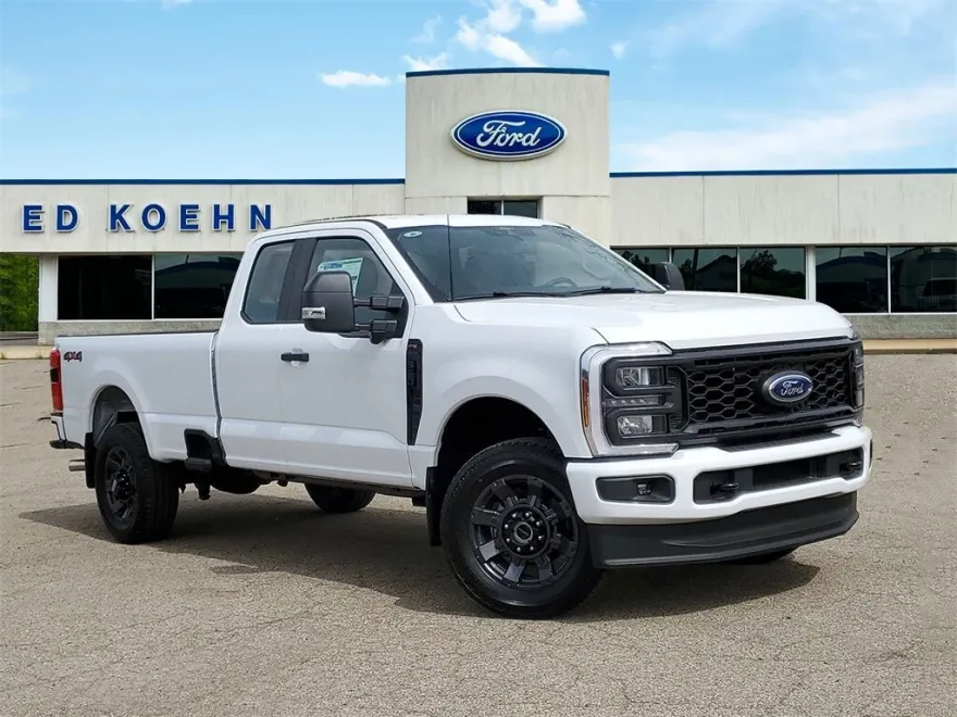 2025 Ford F-350 XL photo 1