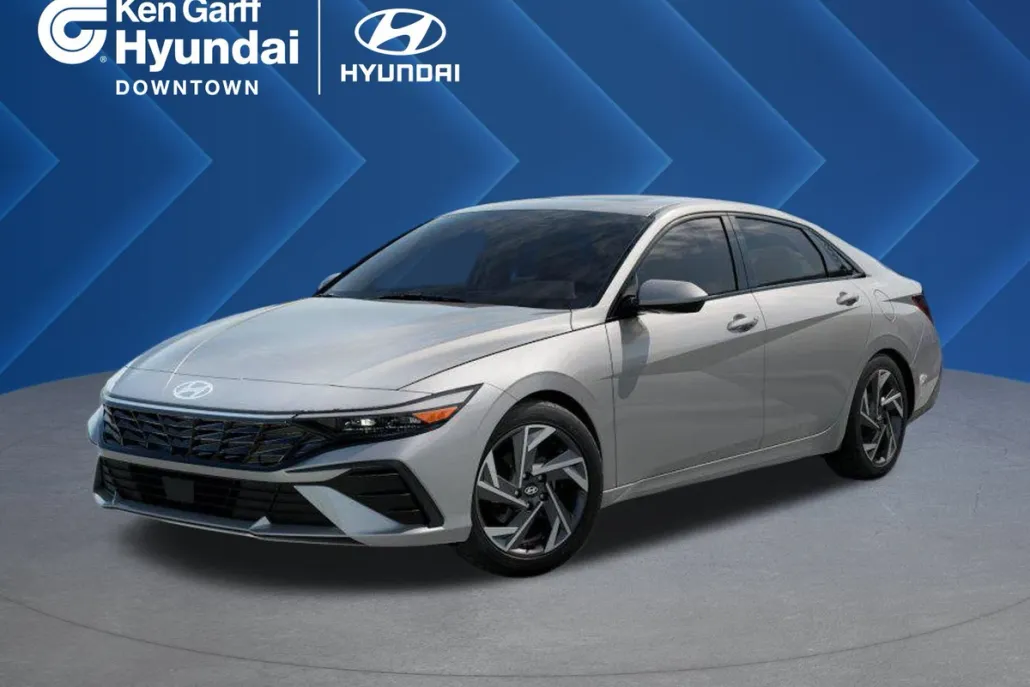 2025 Hyundai Elantra SEL Convenience photo 1