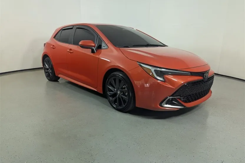 2023 Toyota Corolla XSE photo 1