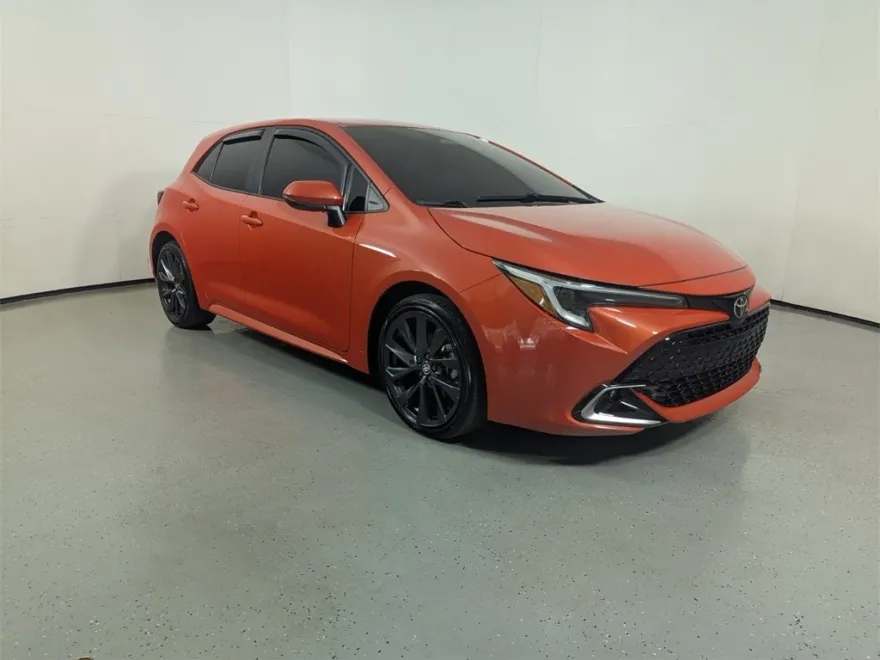 2023 Toyota Corolla XSE photo 1