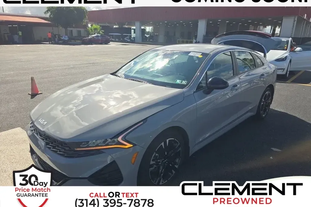 2022 Kia K5 GT-Line photo 1