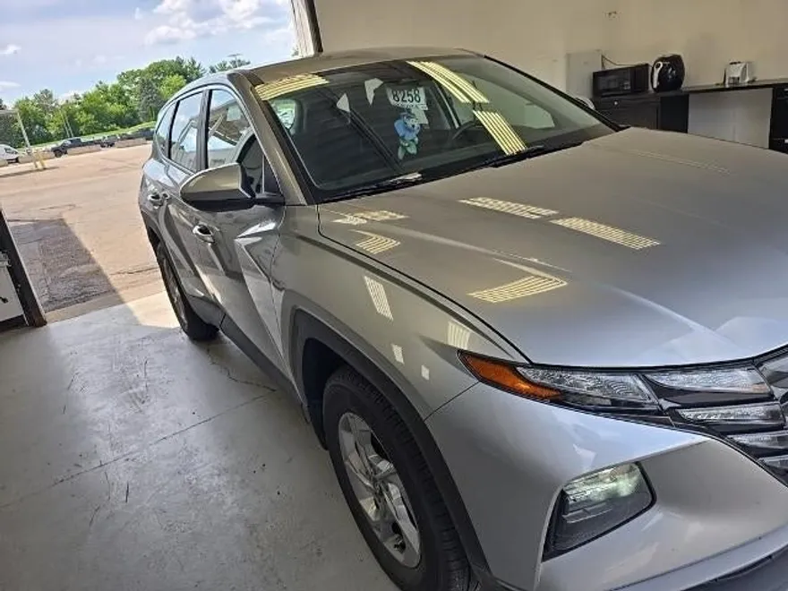 2023 Hyundai Tucson SE photo 1