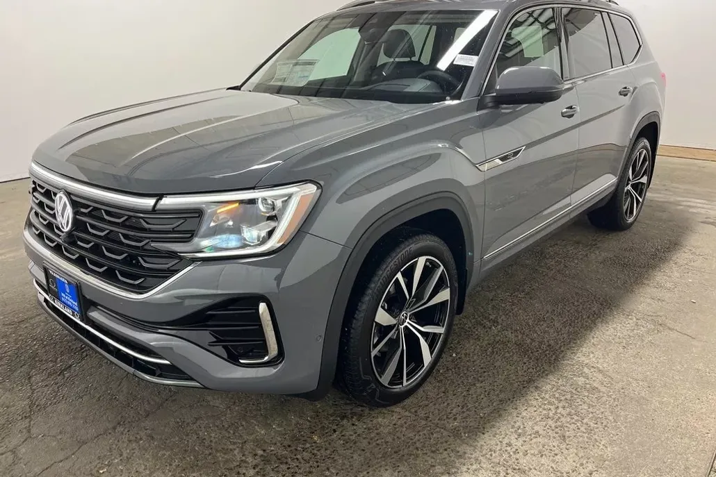 2025 Volkswagen Atlas SEL Premium R-Line photo 1