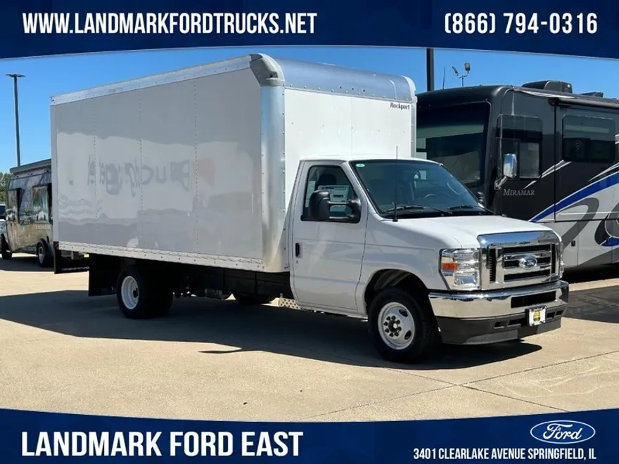 2025 Ford E-350 photo 1