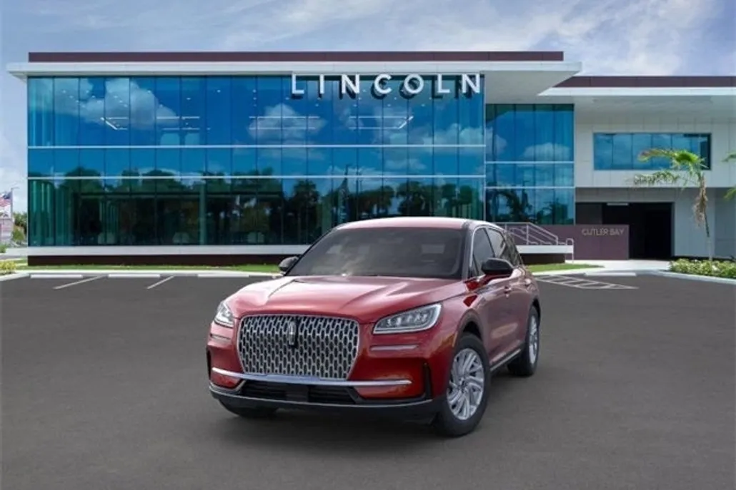 2025 Lincoln Corsair Premiere photo 1