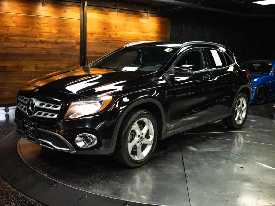 2019 Mercedes Benz GLA 250 photo 1
