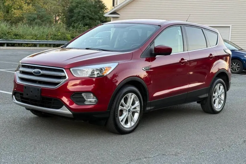 2017 Ford Escape SE photo 1