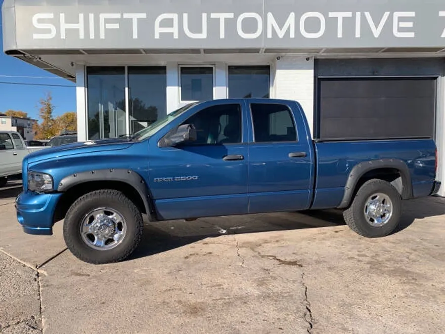 2003 Dodge Ram SLT photo 1