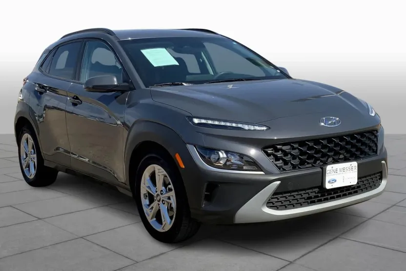 2023 Hyundai Kona SEL photo 1