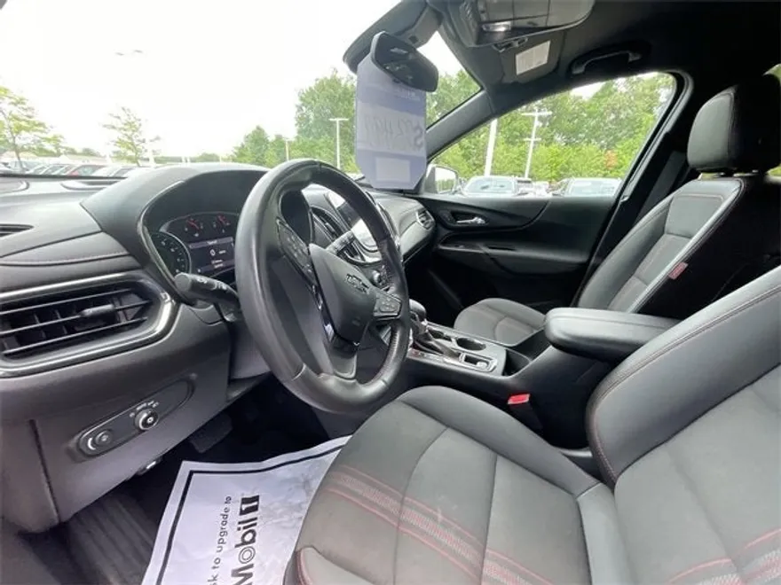 2022 Chevrolet Equinox RS photo 1