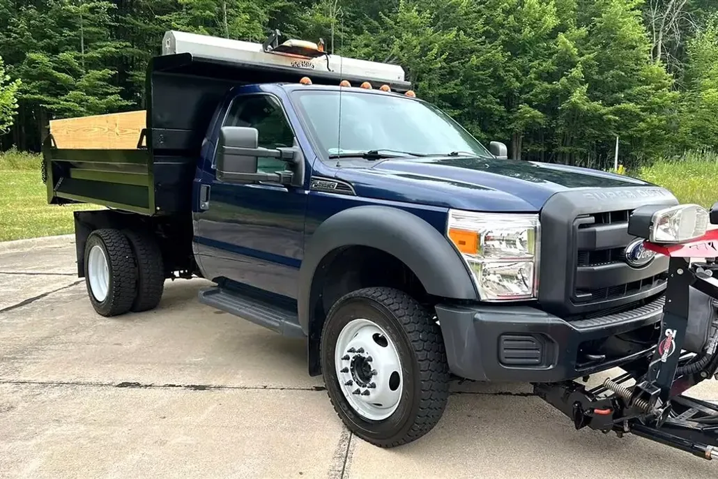 2013 Ford F-550 photo 1