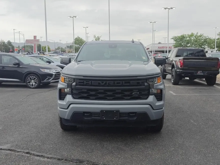 2024 Chevrolet Silverado 1500 Custom photo 1