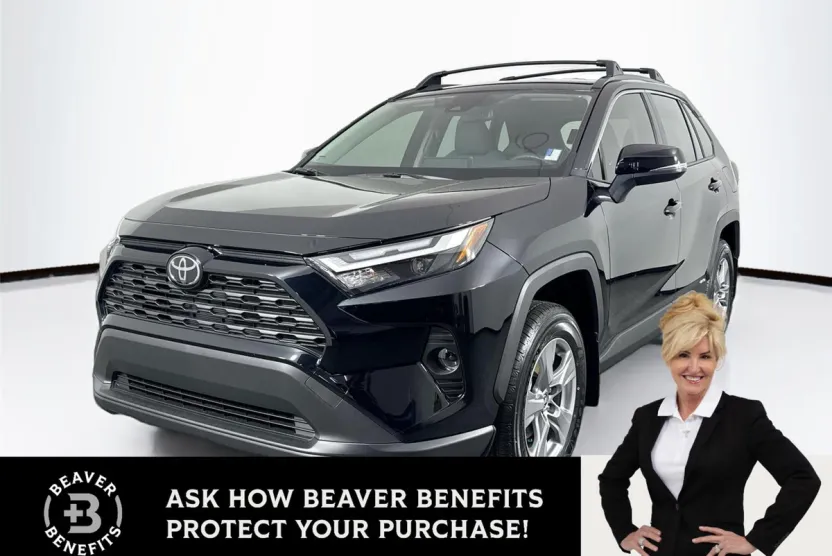 2025 Toyota RAV4 Hybrid XLE photo 1