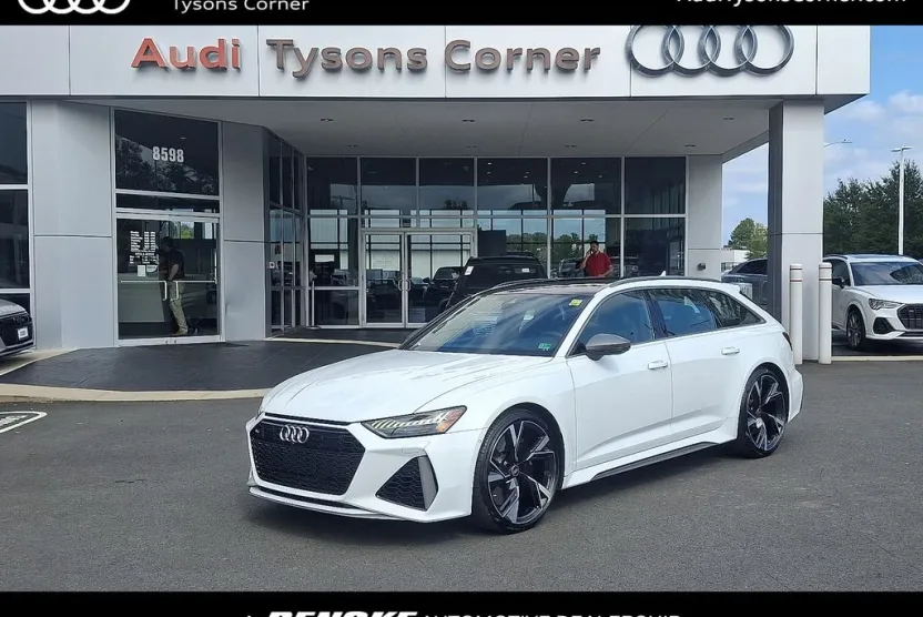 2024 Audi RS 6 Avant Base photo 1