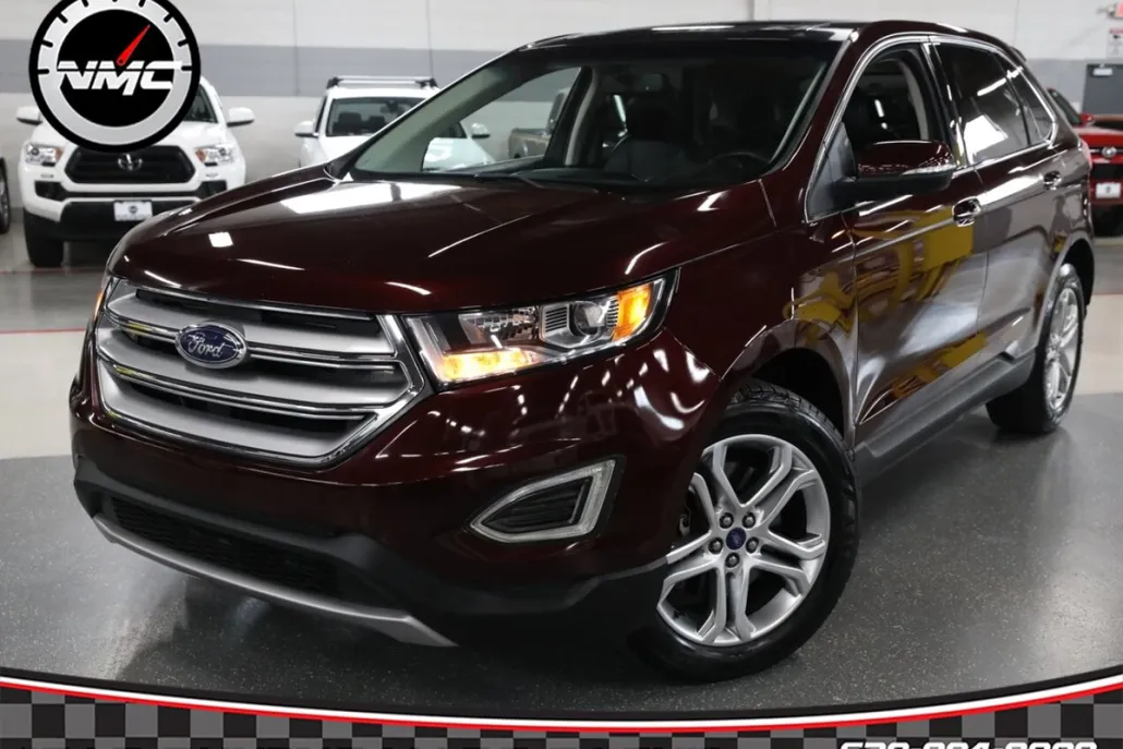 2017 Ford Edge Titanium photo 1
