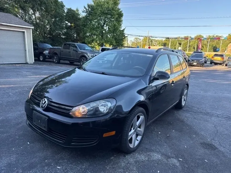 2014 Volkswagen Jetta SportWagen 2.5L S photo 1