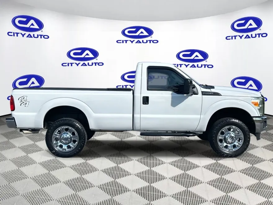 2016 Ford F-250 XL photo 1