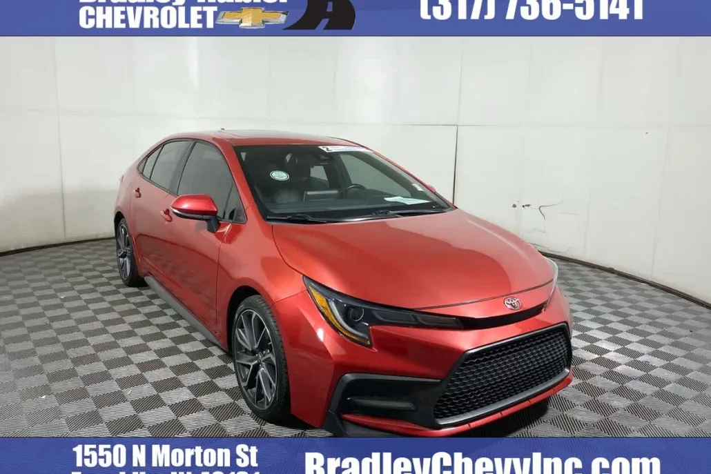 2021 Toyota Corolla SE photo 1