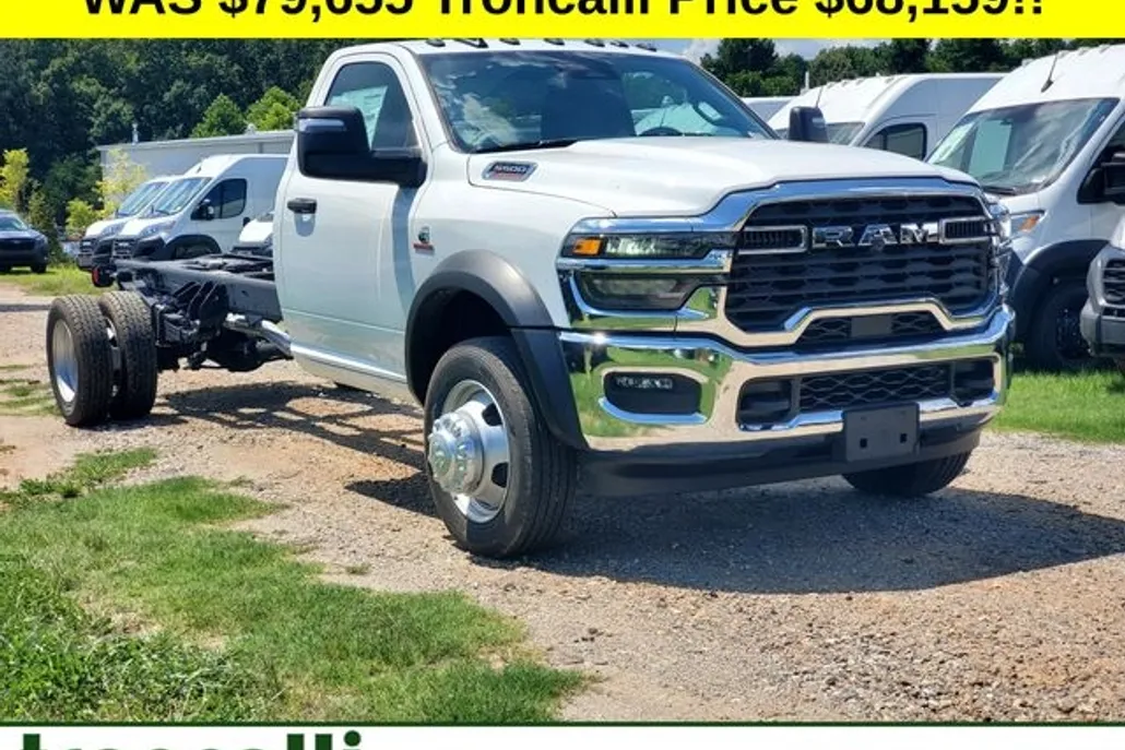 2025 Ram 5500 Tradesman photo 1
