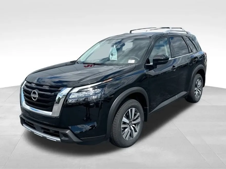 2025 Nissan Pathfinder SL photo 1