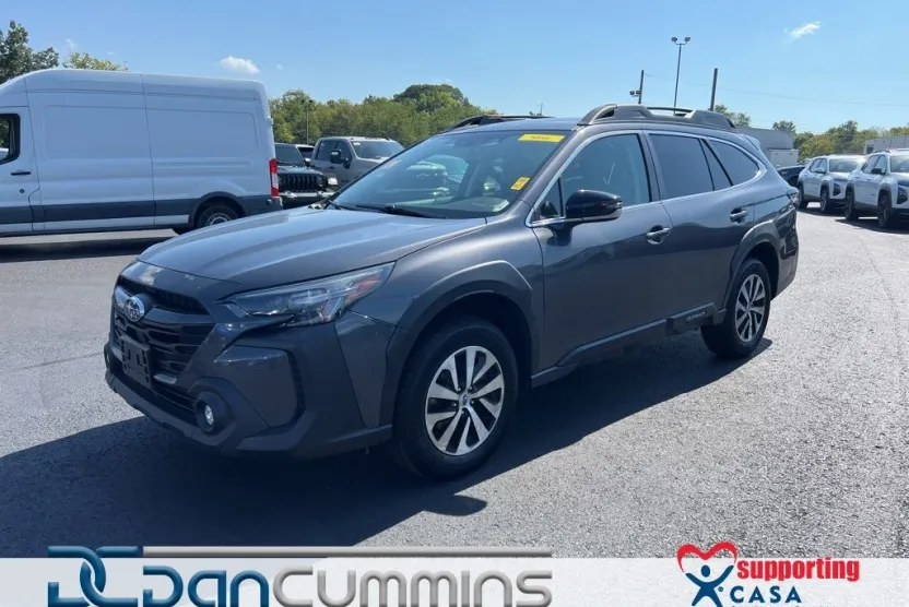 2023 Subaru Outback Premium photo 1