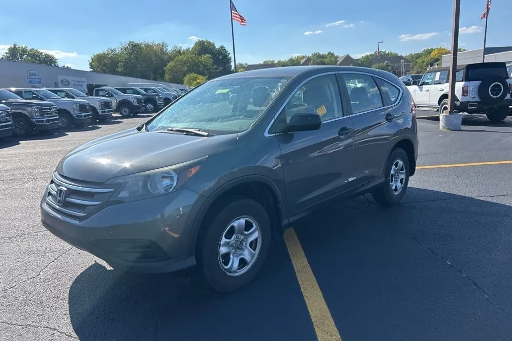 2013 Honda CR-V LX photo 1