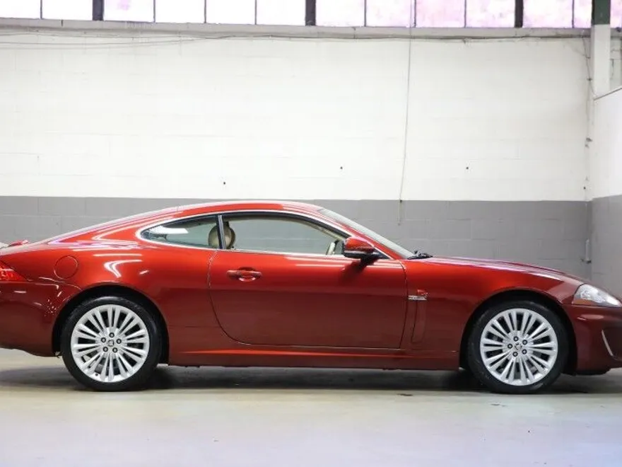 2010 Jaguar XK XKR Portfolio photo 1