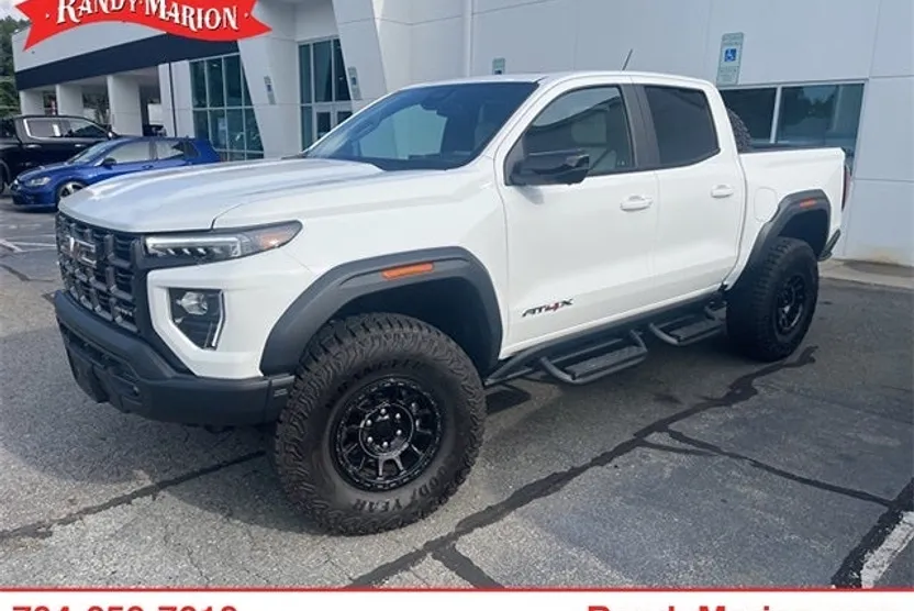2024 Gmc Canyon AT4X photo 1