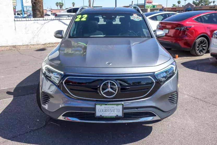 2022 Mercedes Benz EQB 350 4MATIC photo 1