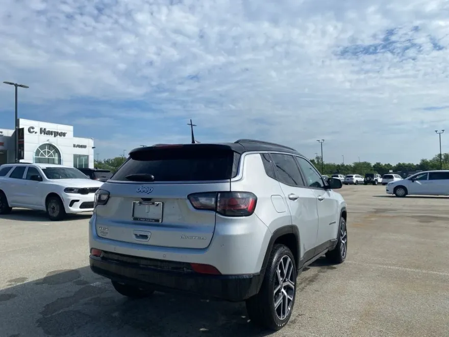 2025 Jeep Compass Limited photo 1