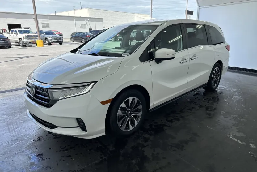 2022 Honda Odyssey EX-L photo 1