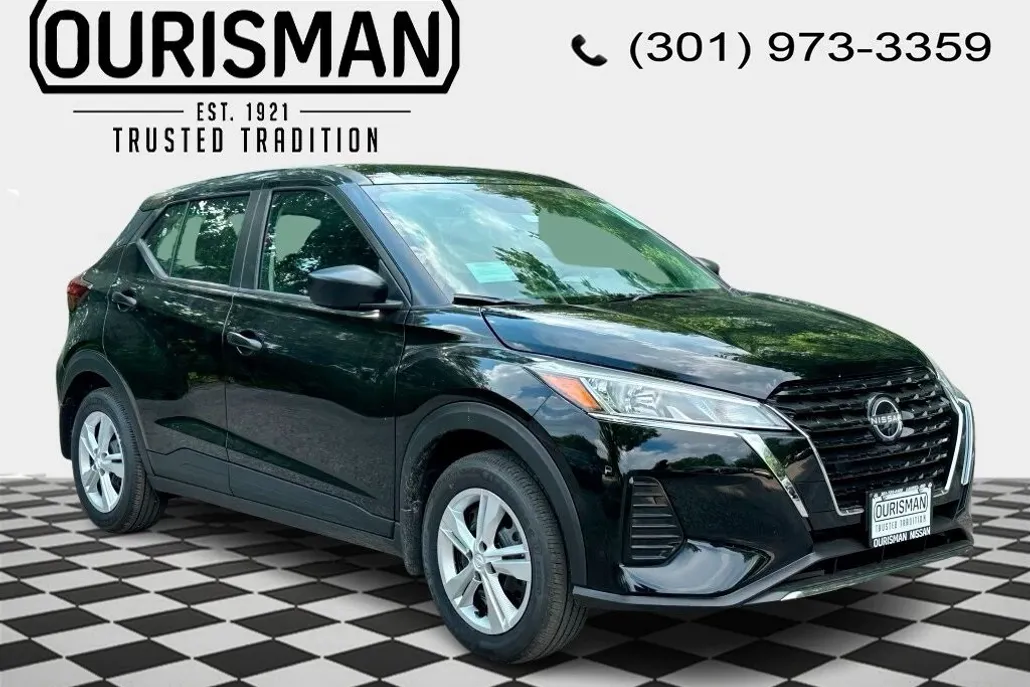 2025 Nissan Kicks Play S photo 1