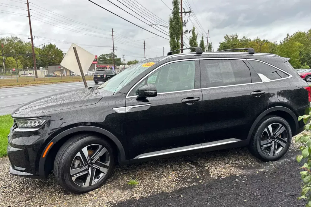 2023 Kia Sorento Hybrid EX photo 1