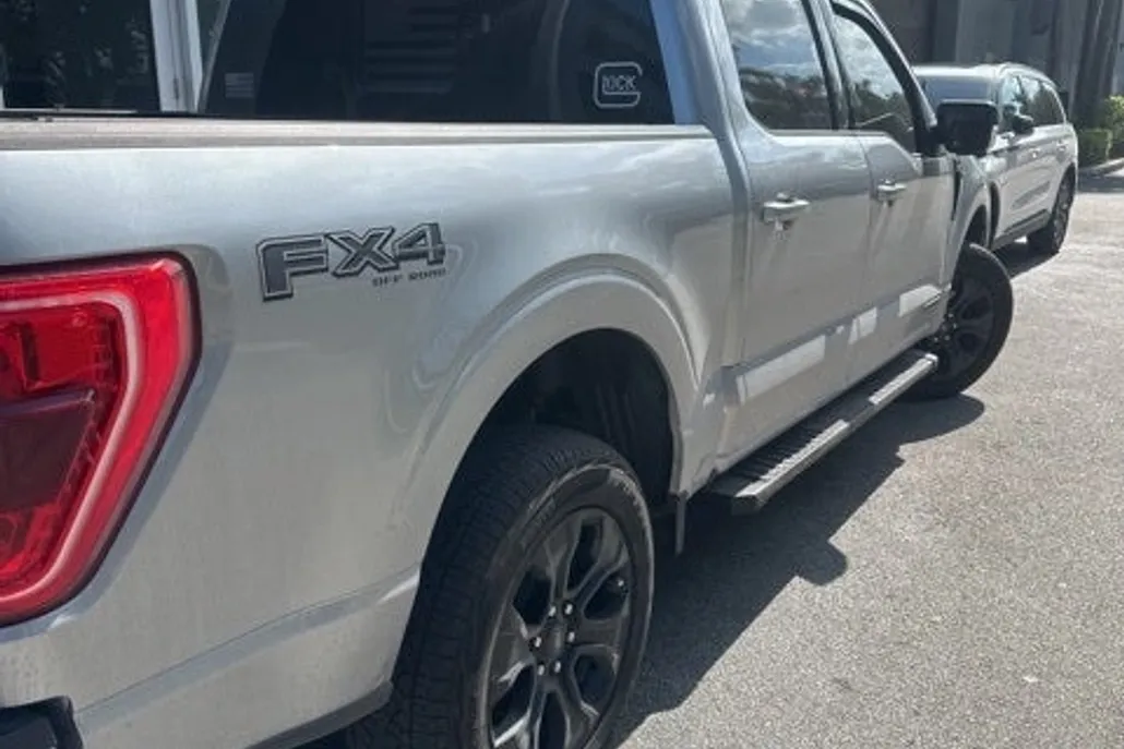 2023 Ford F-150 XLT photo 1