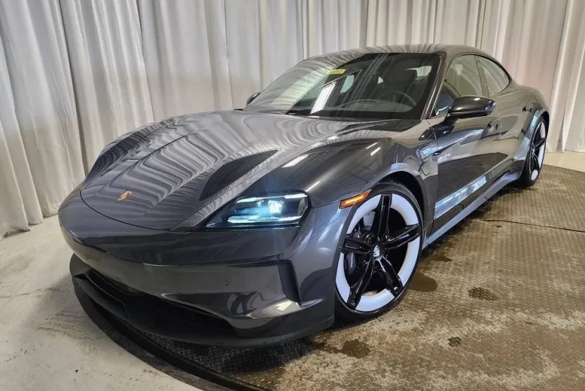 2025 Porsche Taycan Base photo 1