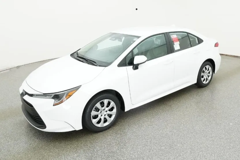 2025 Toyota Corolla LE photo 1